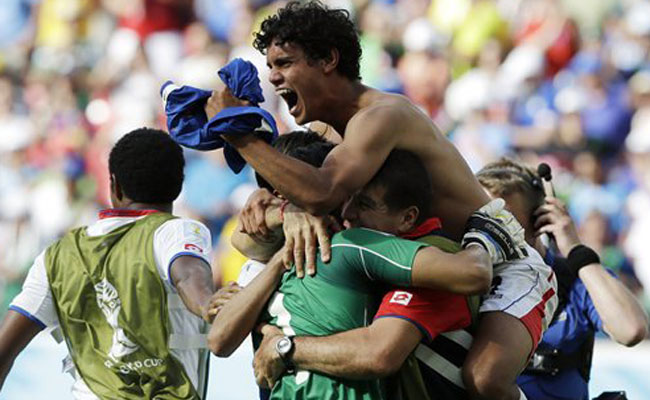 कोस्‍टा रिका ने इटली को हराया