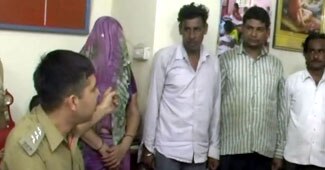 पुलिस की  गिरफ्त में आरोपी