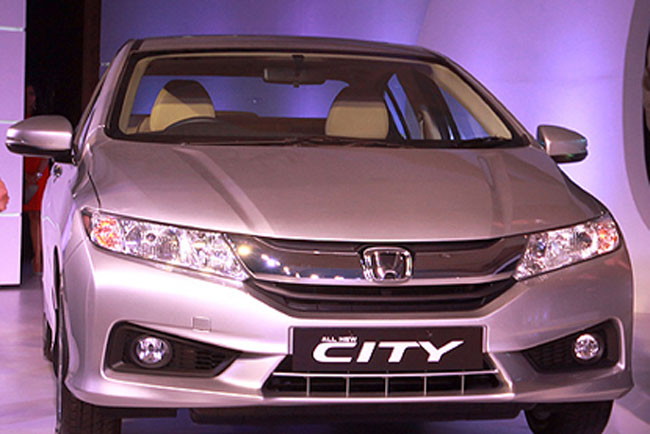 होंडा की कार सिटी सबसे ज्यादा माइलेज देती है