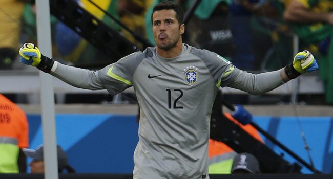 ब्राजील के गोलकीपर जूलियो सीजर