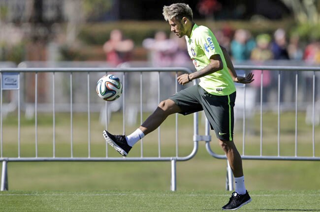 ब्राजील के स्टार खिला़ड़ी नेमार