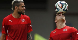 स्विट्जरलैंड के वेलॉन और शकिरी