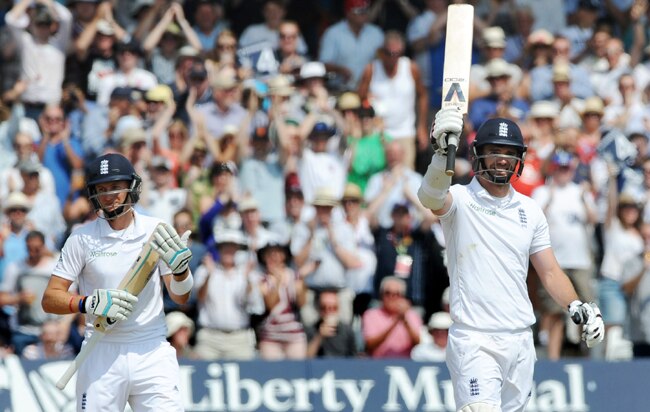 जोए रूट और एंडरसन के बीच 10वें विकेट के लिए रिकॉर्ड साझेदारी