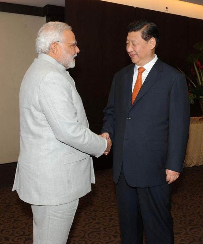 प्रधानमंत्री नरेंद्र मोदी और शी जिनपिंग