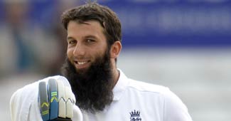 इंग्लैंड के बल्लेबाज मोइन अली