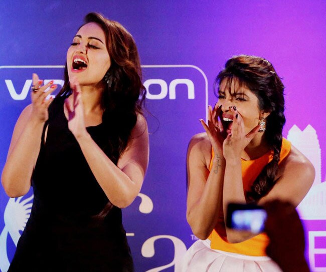 प्रियंका चोपड़ा और सोनाक्षी सिन्‍हा