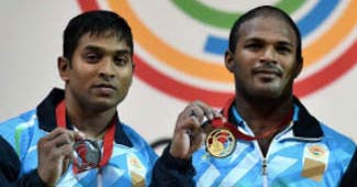 भारत के सतीश शिवालिंगम और के रवि कुमार