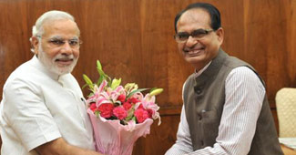 नरेंद्र मोदी के साथ शिवराज सिंह चौहान
