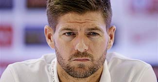 इंग्लिश फुटबॉल टीम के कप्तान स्टीवन गेरार्ड