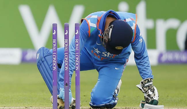 एम एस धोनी