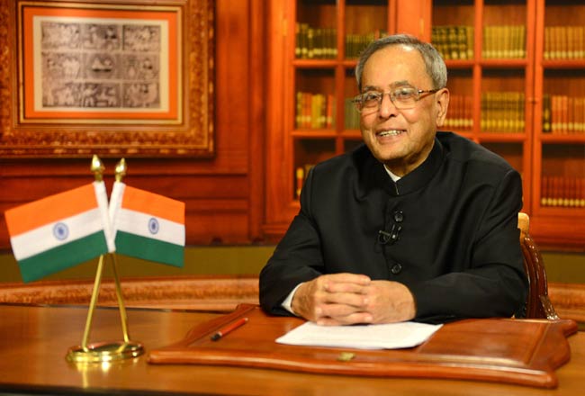 राष्‍ट्र को संबोधित करते राष्‍ट्रपति प्रणब मुखर्जी