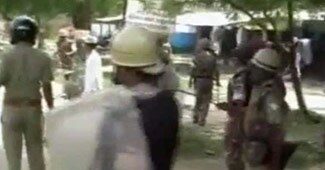 लंबे वक्त से चल रहा है राजपरिवार में विवाद