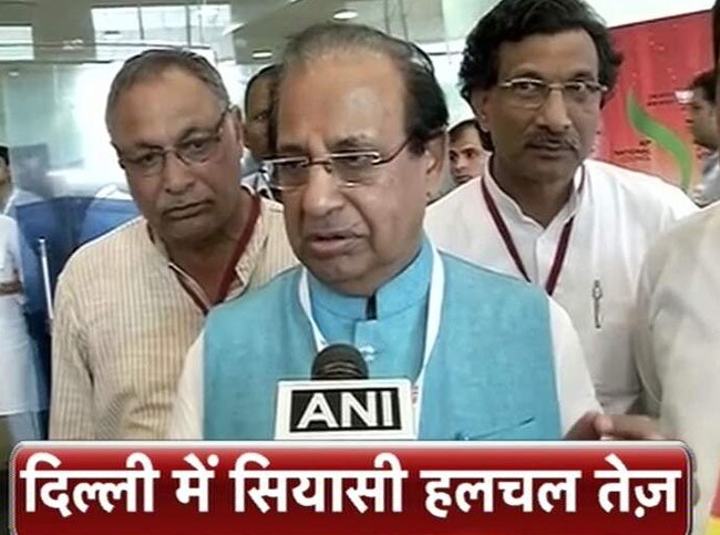 दिल्ली में नई सरकार की सुगबुगाहट