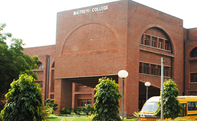 Maitreyi College