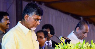 आंध्र प्रदेश के मुख्यमंत्री चंद्रबाबू नायडू