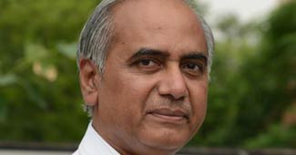 बीजेपी नेता शेषाद्रि चारी की फाइल फोटो