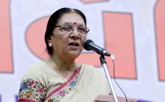 गुजरात की मुख्‍यमंत्री आनंदी बेन