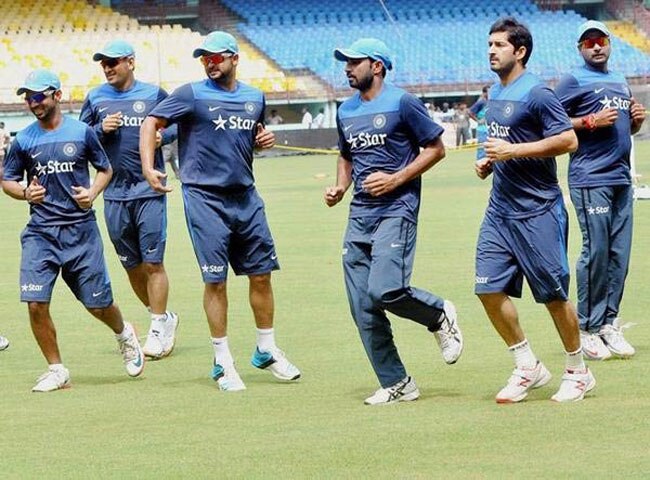 कोच्च‍ि में प्रैक्टिस करती टीम इंडिया