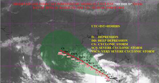 समुद्री तटों से दूर रहने की दी है सलाह