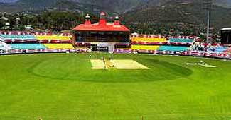 धर्मशाला क्रिकेट स्टेडियम की पिच