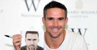 इंग्लैंड के बल्लेबाज केविन पीटरसन