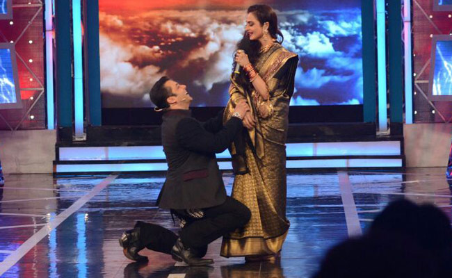 'बिग बॉस' के सेट पर सलमान खान और रेखा