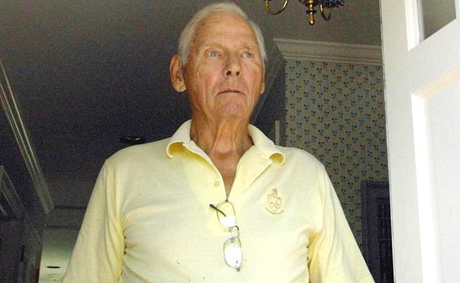 भोपाल गैस कांड के अभियुक्त यूनियन कार्बाइड के चीफ वारेन एंडरसन