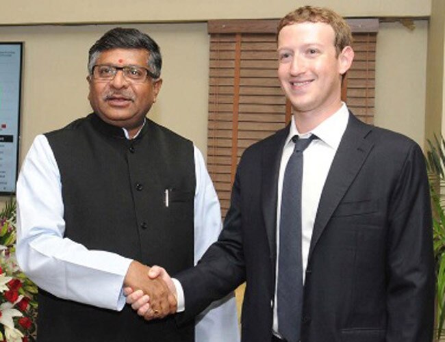 IT मंत्री रविशंकर प्रसाद के साथ फेसबुक CEO मार्क जकरबर्ग