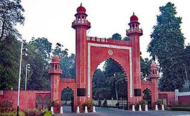 लाइब्रेरी में नहीं मिलता है लड़कियों को प्रवेश