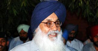 प्रकाश सिंह बादल की फाइल फोटो