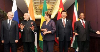 BRICS सम्मेलन में हिस्सा लेते नरेंद्र मोदी