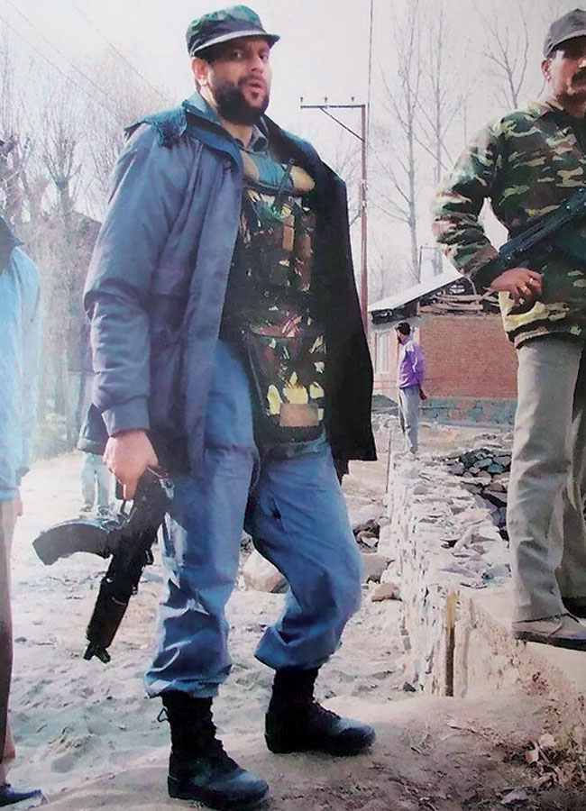 जावेद मुस्तफा मीर की वायरल फोटो