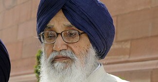 मुख्यमंत्री प्रकाश सिंह बादल