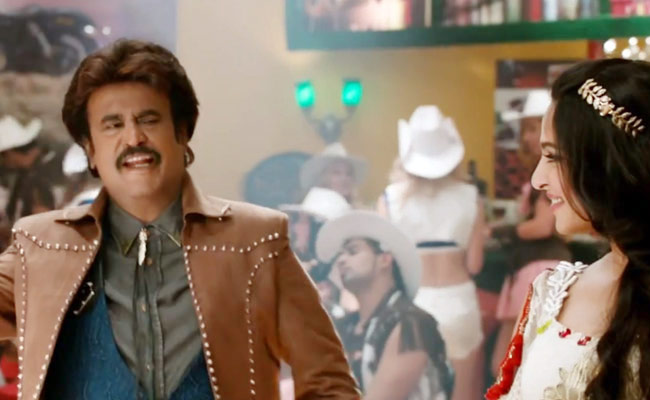 फिल्म लिंगा में रजनीकांत और सोनाक्षी सिन्हा