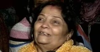 इंसाफ की मांग करती पल्लवी की मां