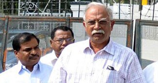 नागर विमानन मंत्री अशोक गजपति राजू