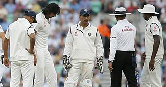 टीम इंडिया के पूर्व टेस्ट कप्तान महेंद्र सिंह धोनी