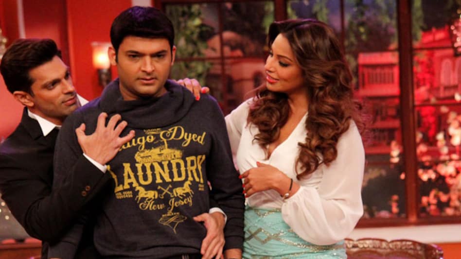 बिपाशा और करण के साथ कपिल की कॉमेडी - bipasha and karan singh grover promotes alone in comedy nights with kapil - AajTak