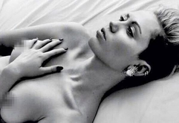 कैंपेन के लिए ली गई माइली सायरस की टॉपलेस फोटो