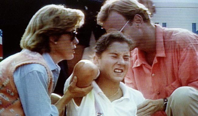 जब मोनिका सेलेस को घोंपा गया चाकू