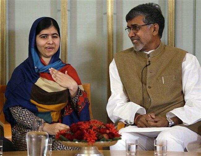 नोबेल शांति पुरस्कार विजेता मलाला यूसुफजई और कैलाश सत्यार्थी