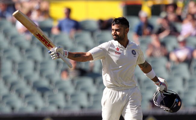 अपनी शतकीय पारी के दौरान विराट कोहली