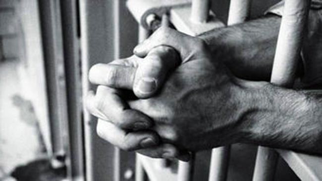 खाड़ी देशों में बंद भारतीयों की सुध लेने वाला भी कोई नही होता