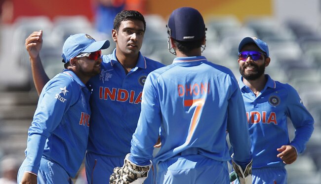 आर अश्विन ने झटके 4 विकेट