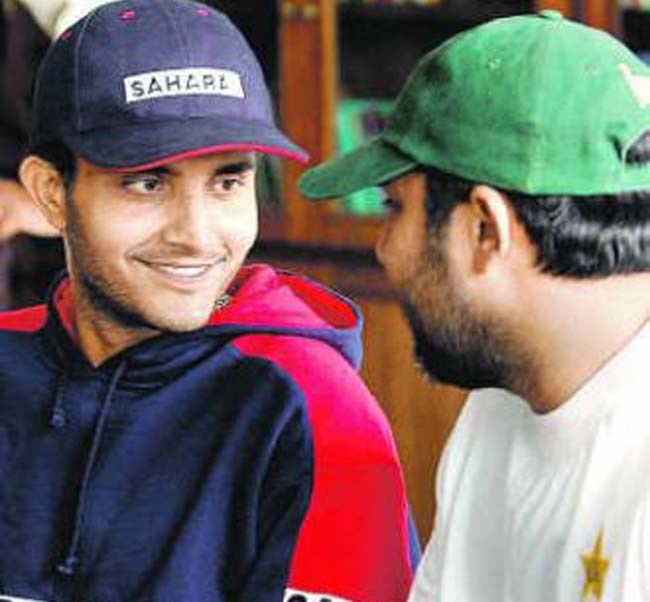 सौरव गांगुली के साथ इंजमाम की फाइल फोटो