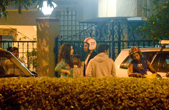 Varun dhawan and Shradha kapoor on 'ABCD 2' set