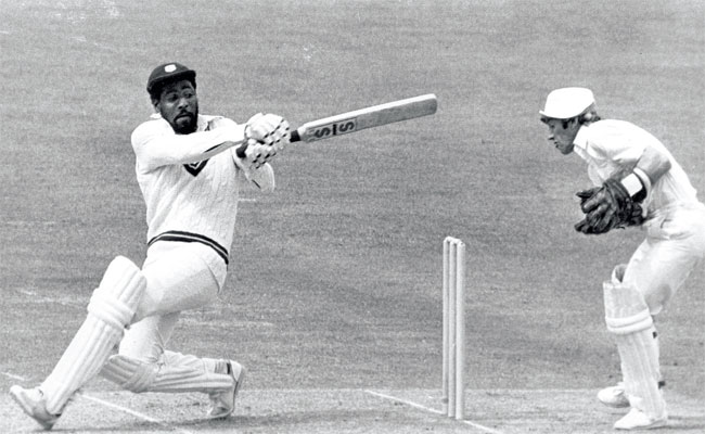 फाइनल में इंग्लैंड के खिलाफ बल्ले से आग उलते रिचर्ड्स