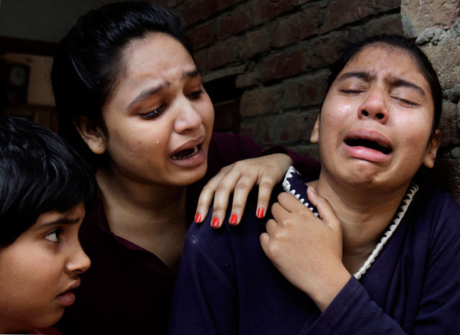 लाहौर बम धमाकों में 14 लोग मारे गए