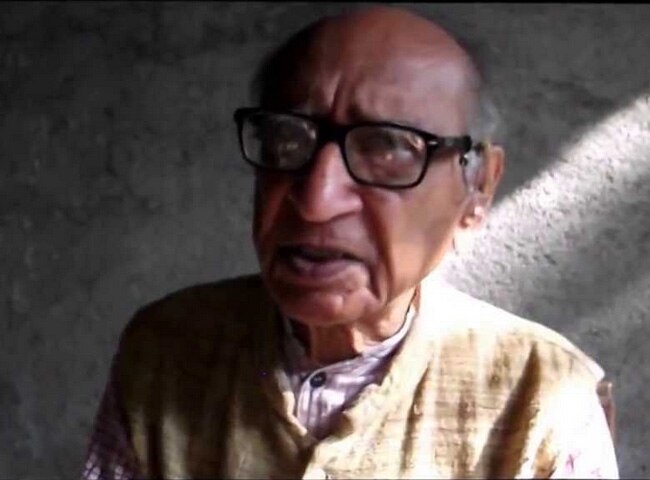 नारायण देसाई की फाइल फोटो