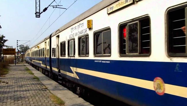DELHI-UNA JANSHATABDI EXPRESS